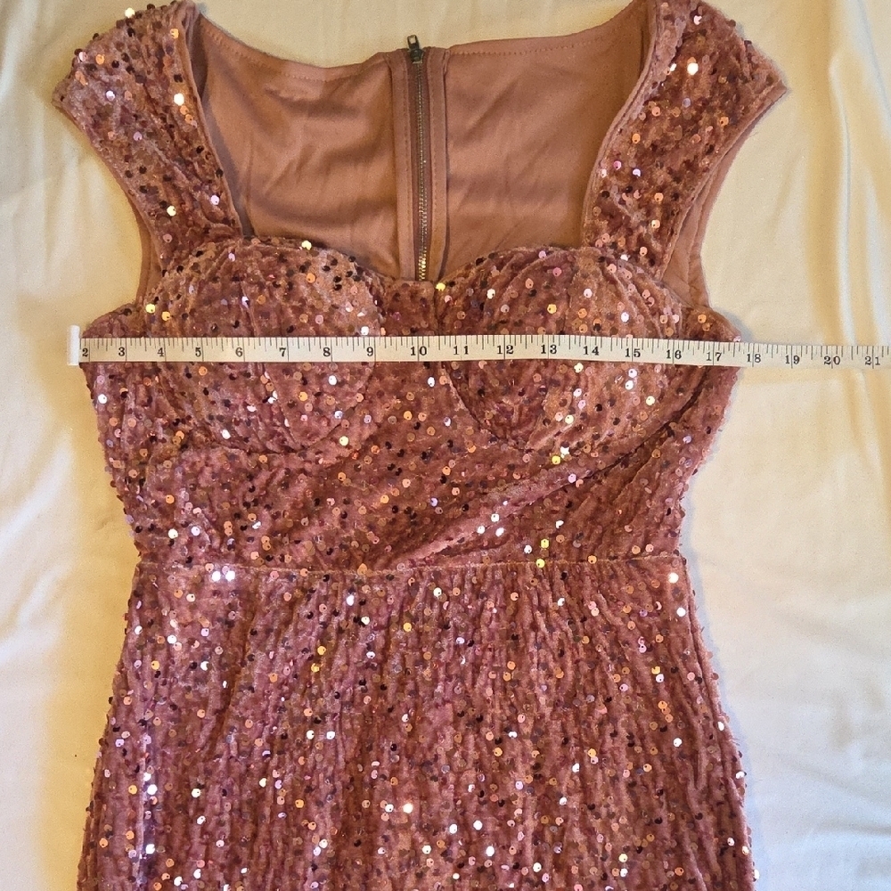 SHEIN Glittering Pink Sequin Dress - Picture 4 of 9